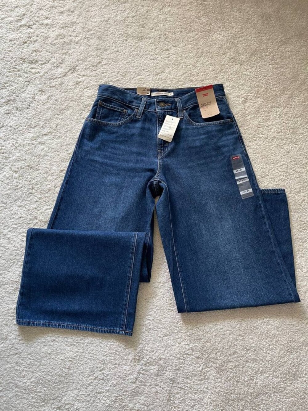 NWT Levi's Middy Wide Leg Ankle Women's Jeans Size 27/27